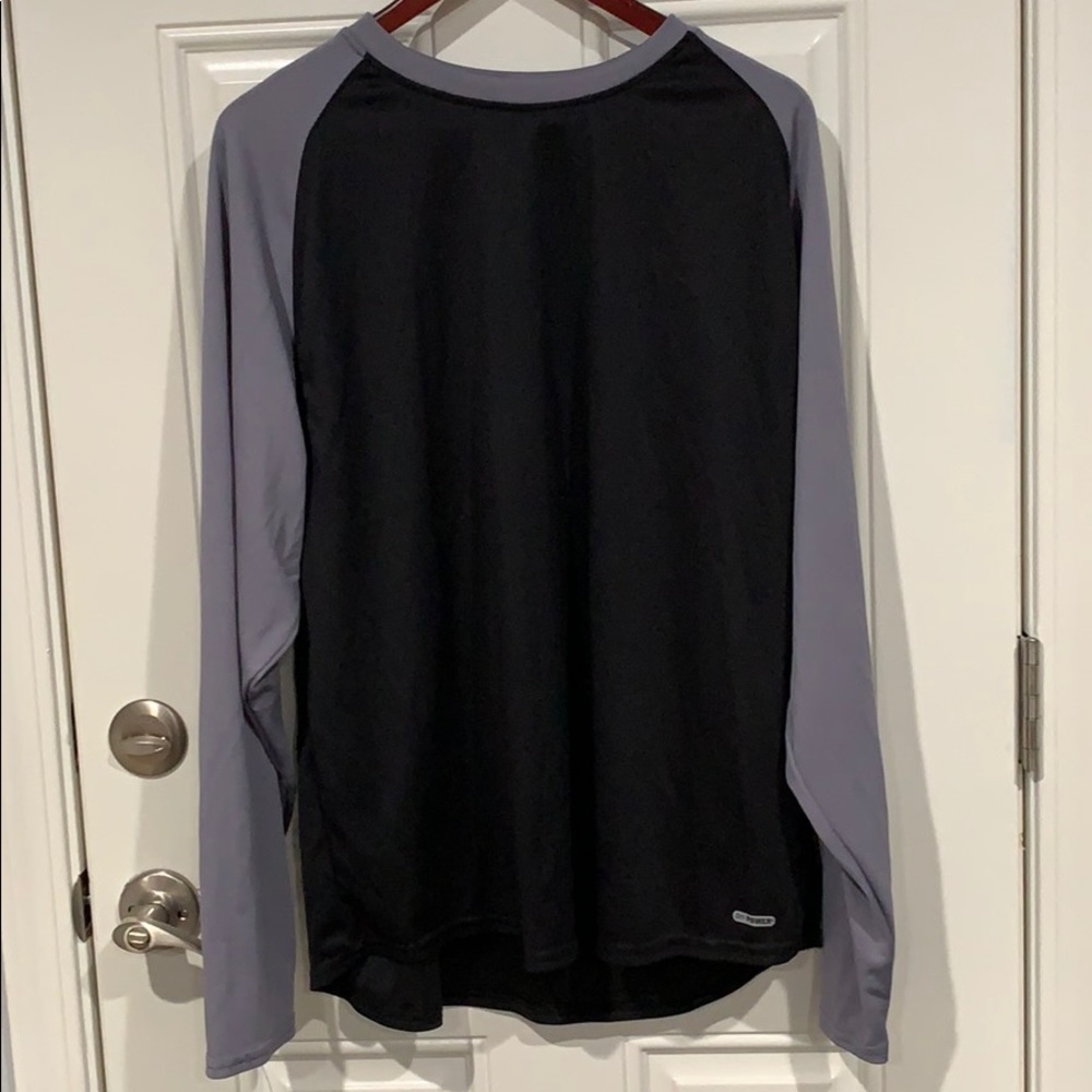 Athletic shirt
